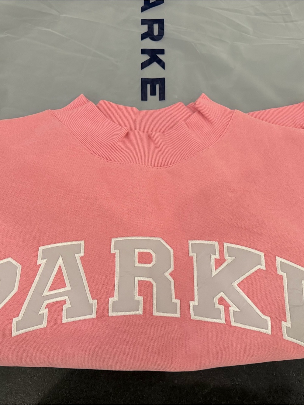 NEW Parke L/XL Crewneck. Pink